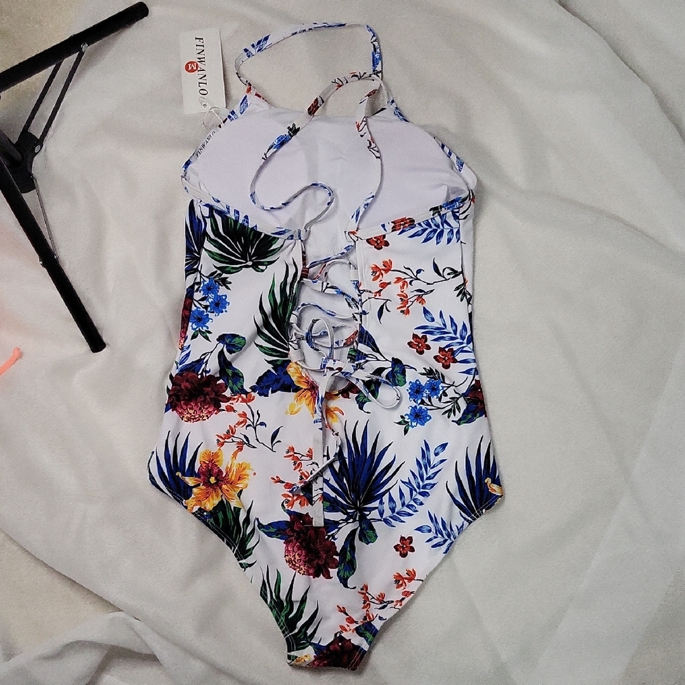 Nwt Multicolor Floral One Piece Swimsuit Size M - Picture 2 of 5